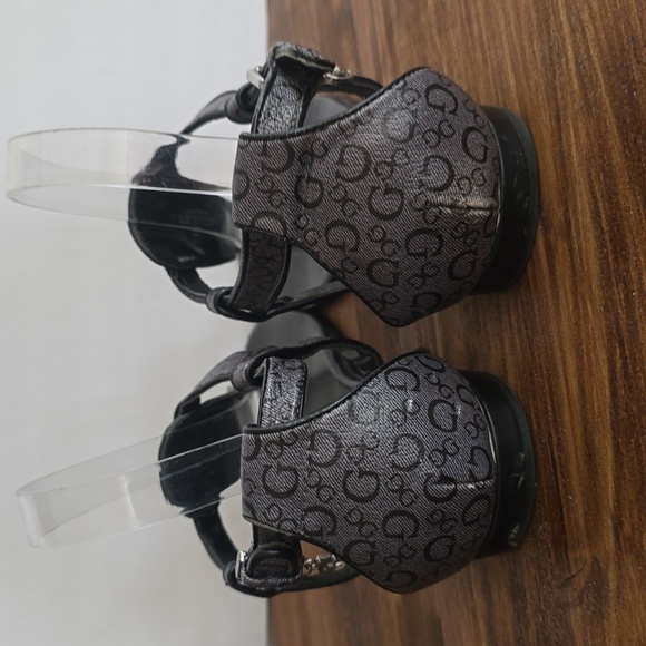 Guess Womens Thong T strap Sandals Gray/ Black Rhinestone bling tongs chic sz.10 - Picture 5 of 15